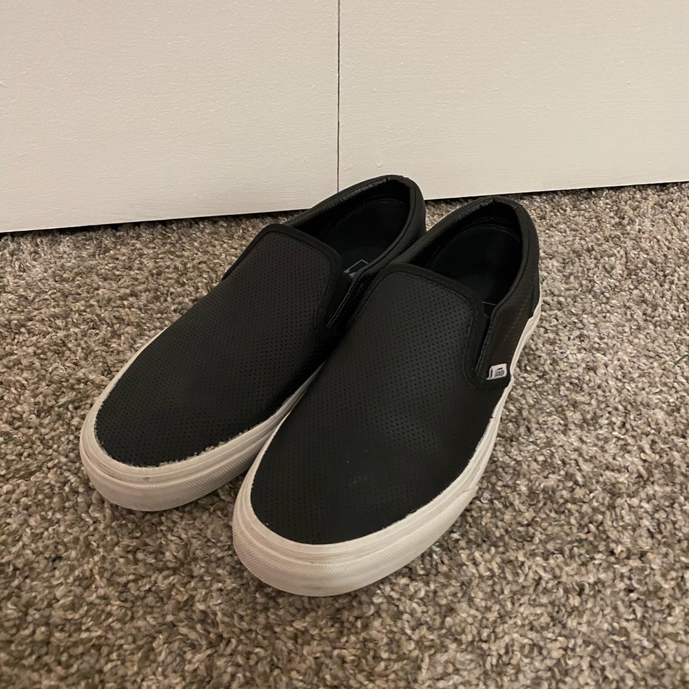🆕 Vans slip on’s